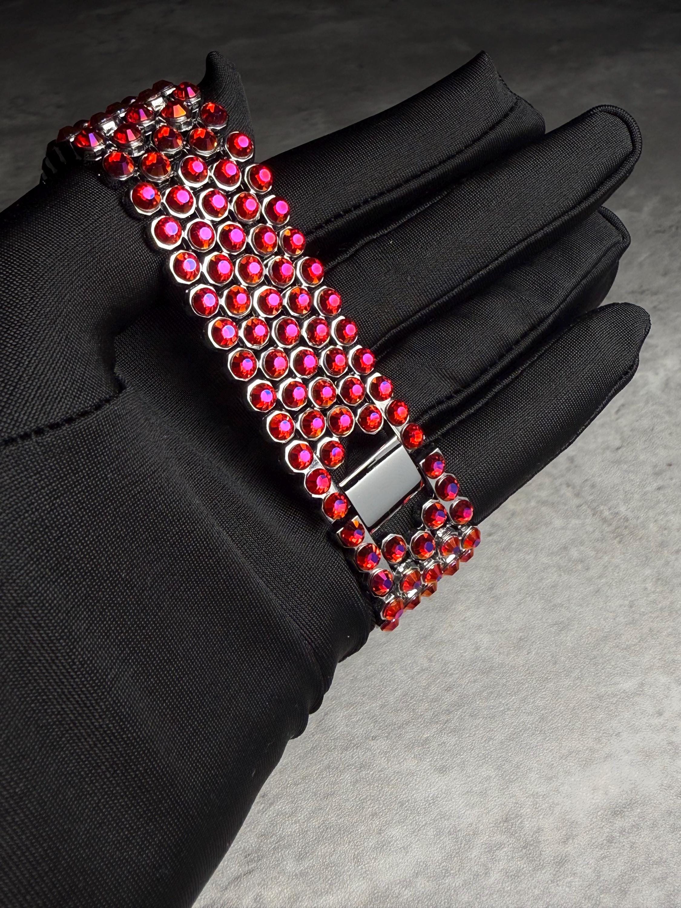 Apple Watch Band, Stainless Steel Strap, Hand-Embellished Glamour, color Magenta Light