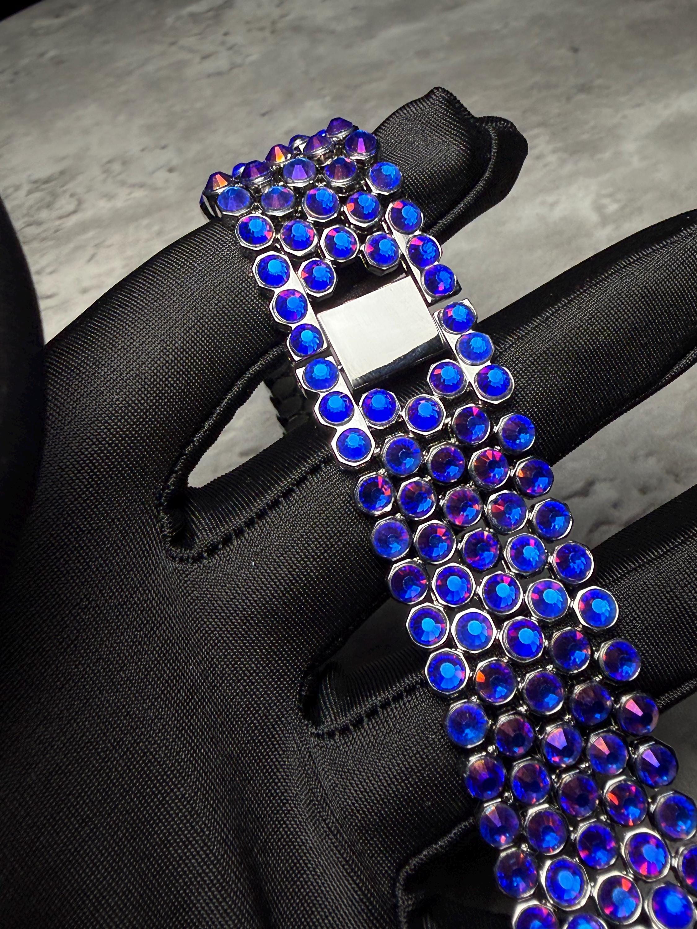 Apple Watch Band, Stainless Steel Strap, Hand-Embellished Glamour, color Magma Sapphire