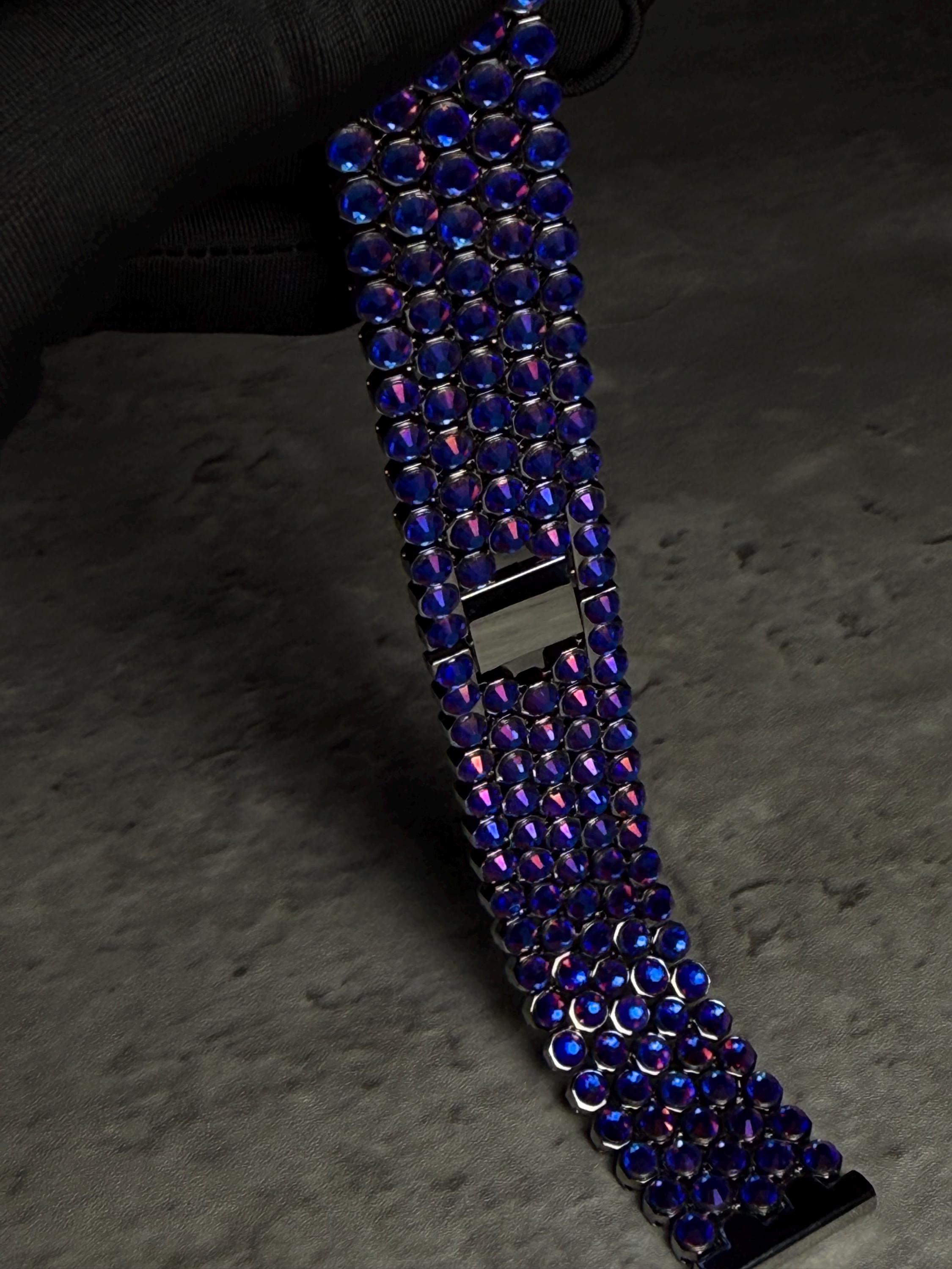 Apple Watch Band, Stainless Steel Strap, Hand-Embellished Glamour, color Magma Sapphire
