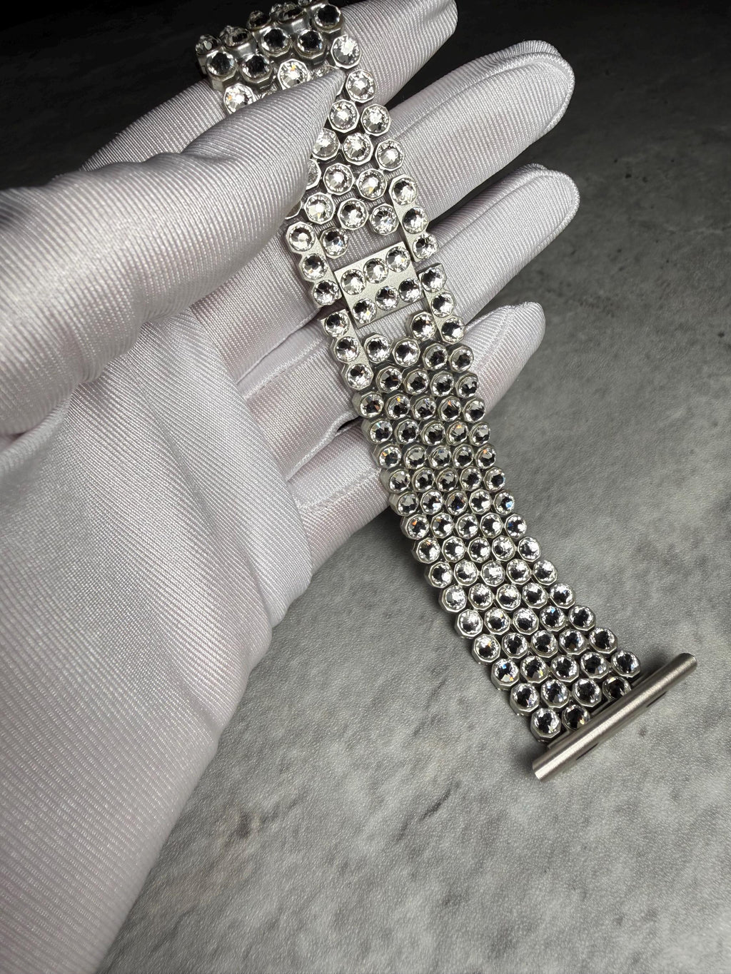 Apple Watch Band, Stainless Steel Strap, Hand-Embellished Glamour, color Crystal
