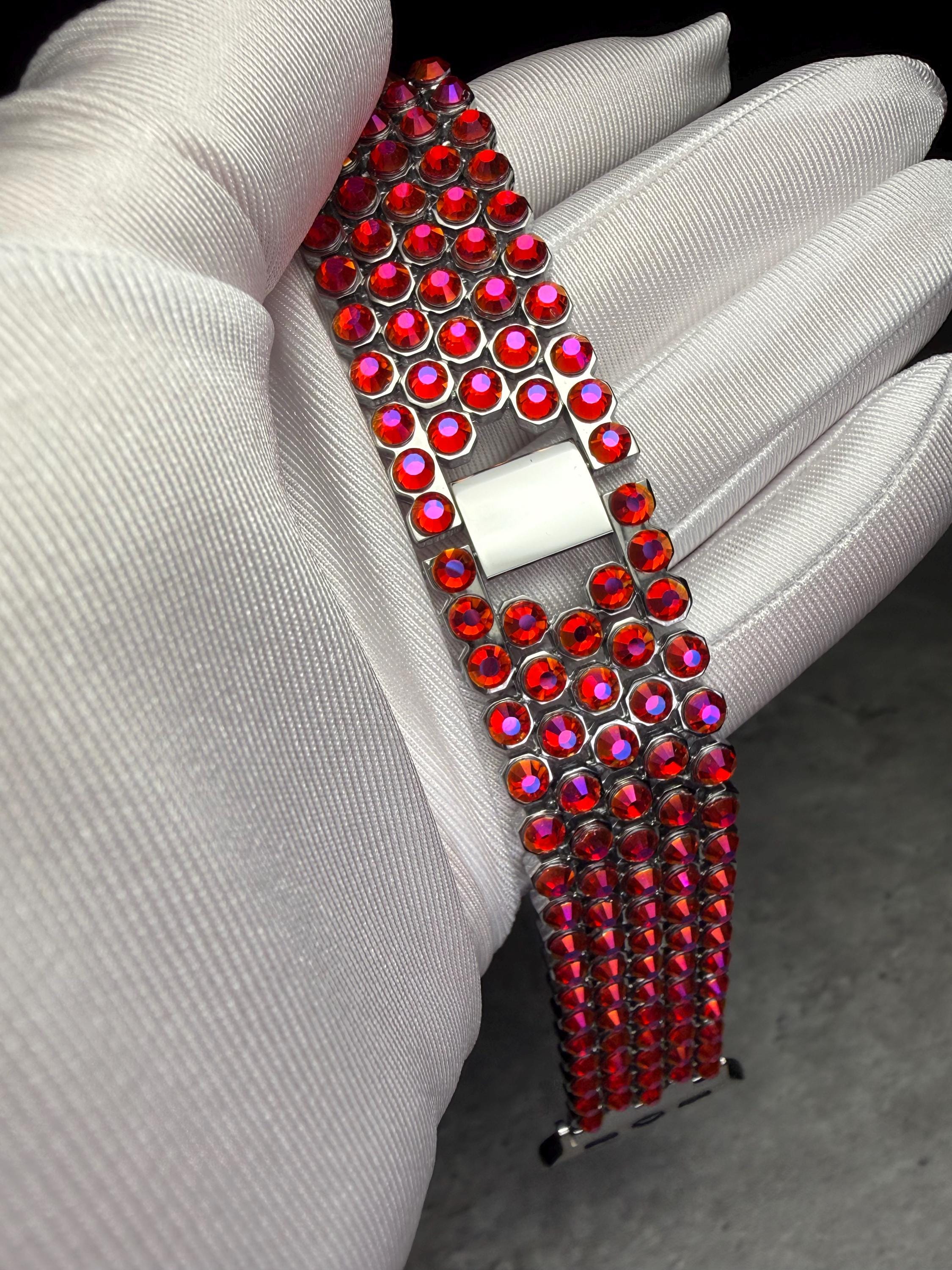 Apple Watch Band, Stainless Steel Strap, Hand-Embellished Glamour, color Magenta Light